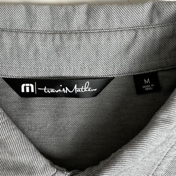 Travis Mathew Gray Striped Short Sleeve Collared Polo Shirt Medium Logo Sleeve‎ - Picture 5 of 7